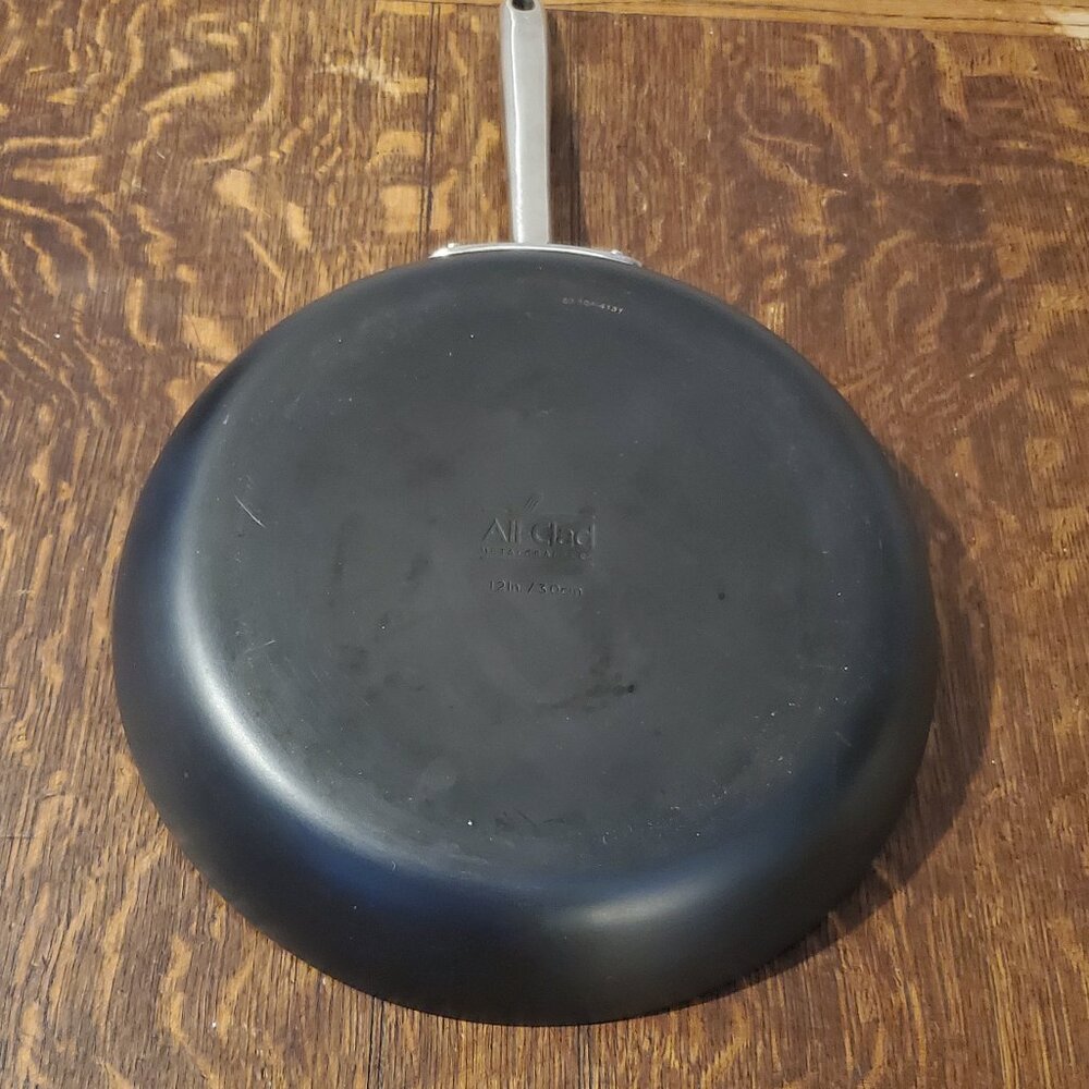 All-Clad 12" Skillet Fry Pan Nonstick Cookware - Picture 4 of 5